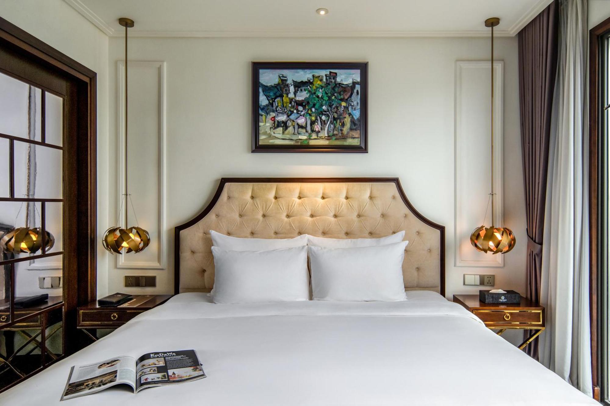 Anatole Hotel