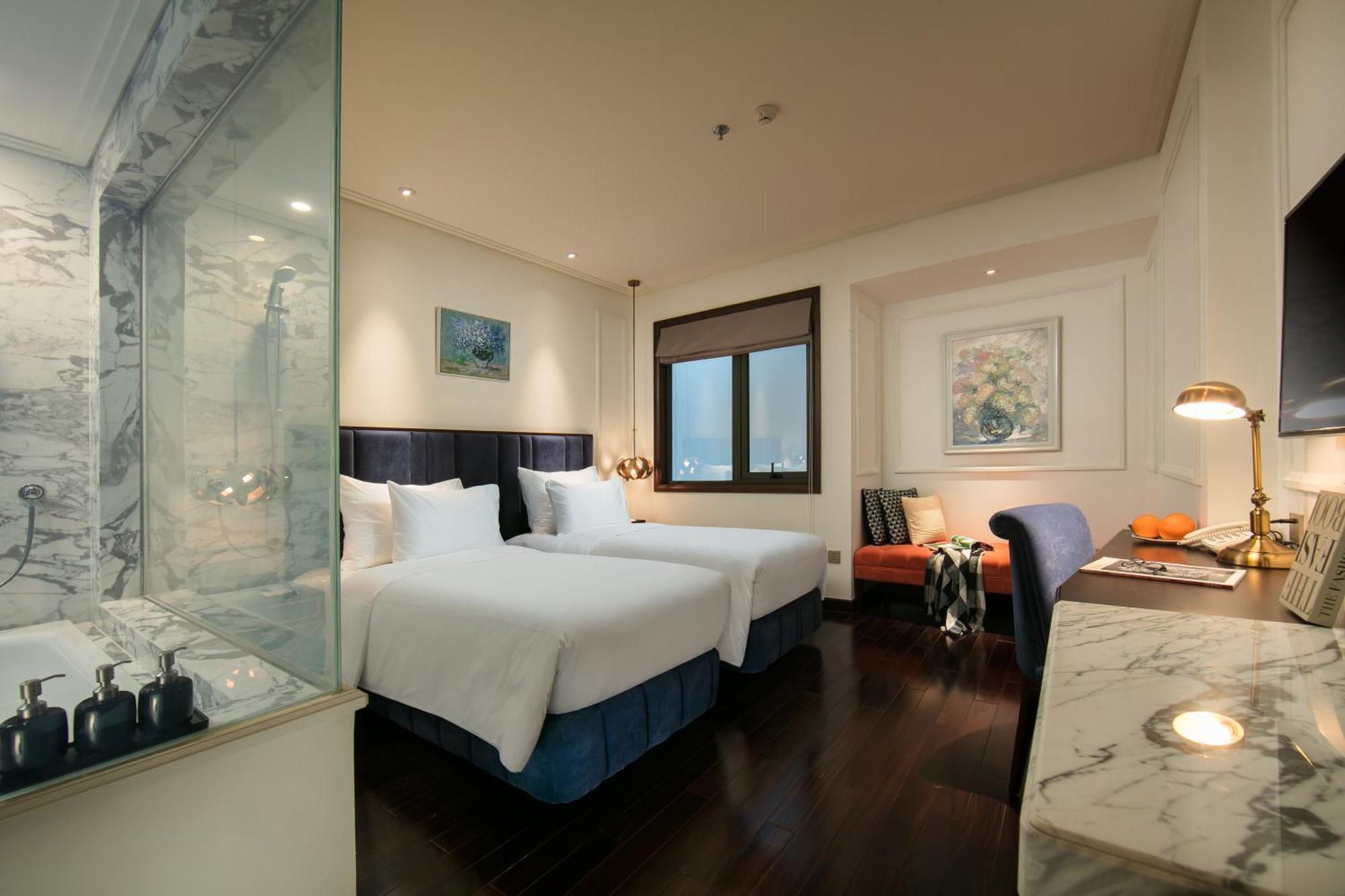 Anatole Hotel